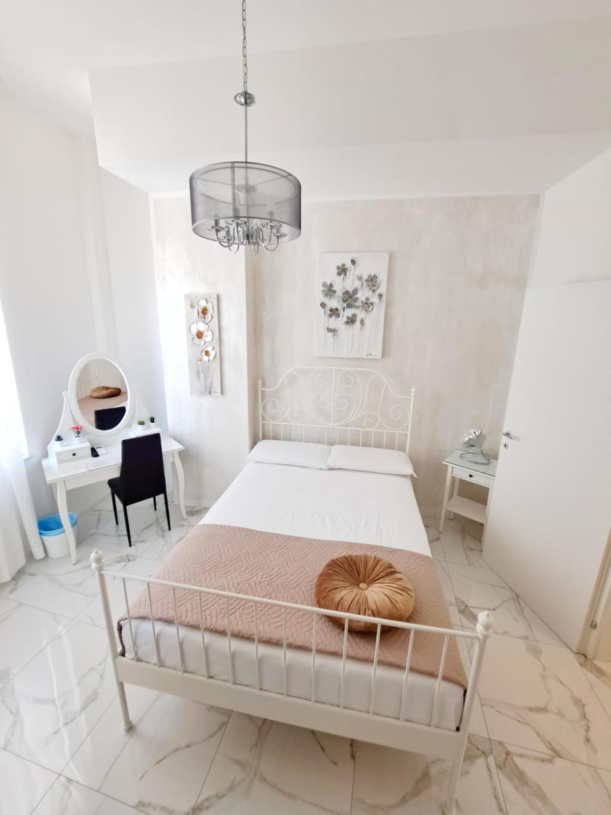 The Gallery Boutique Rooms Trieste Exteriör bild