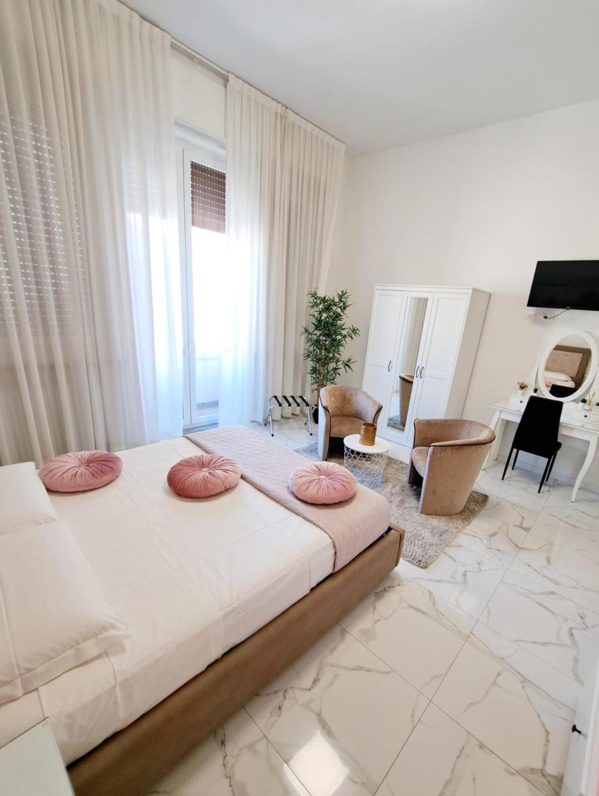 The Gallery Boutique Rooms Trieste Exteriör bild
